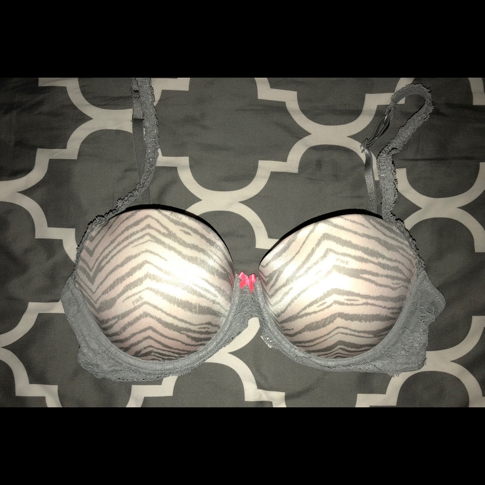 Victoria’s Secret PINK bra